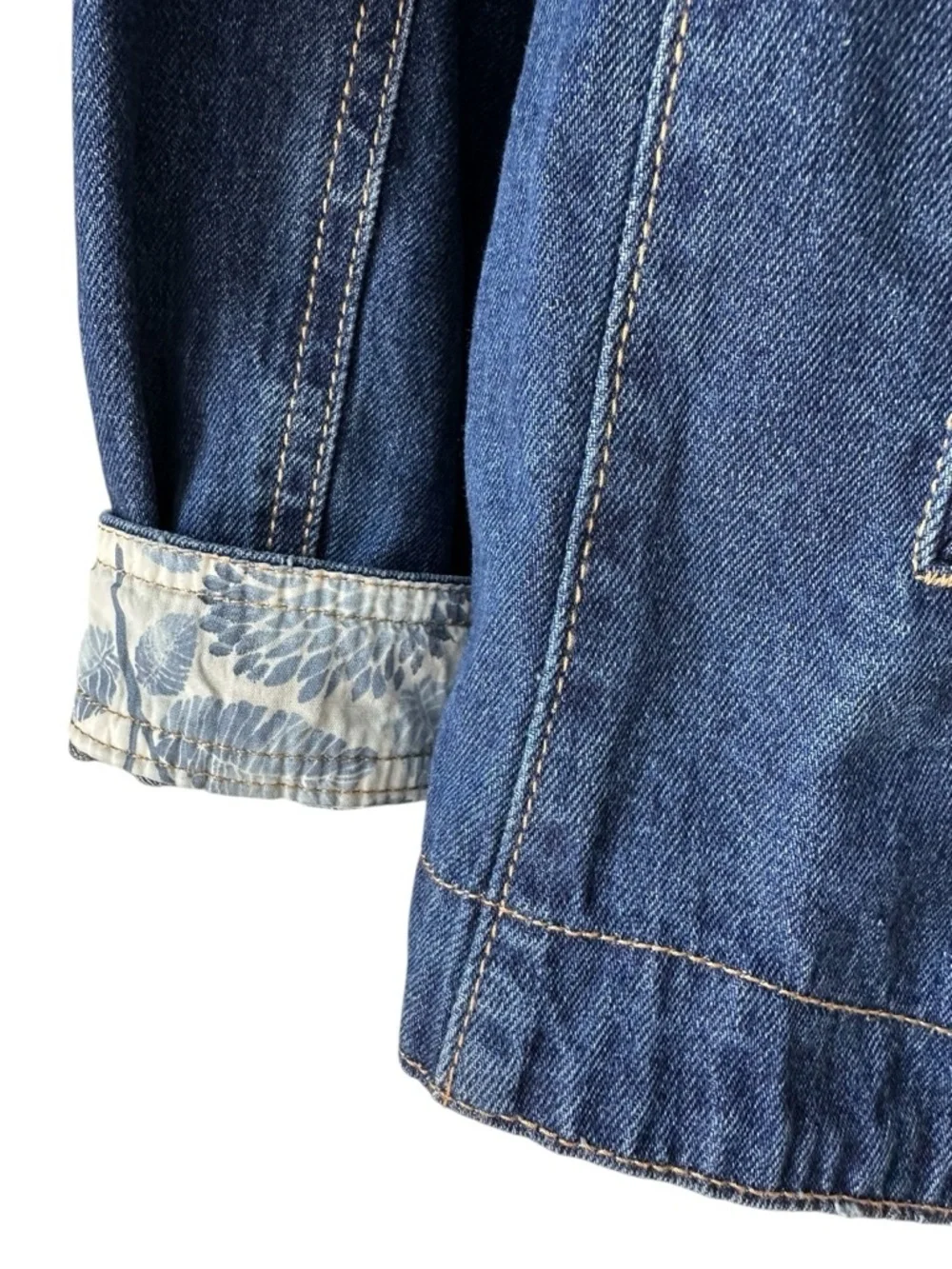 CURVE Button-Front Denim Jacket in Deep Blue Wash, Medium